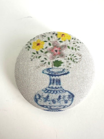 Brooch: Valentine Vase