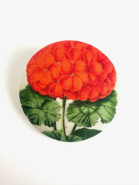 Brooch: Geranium