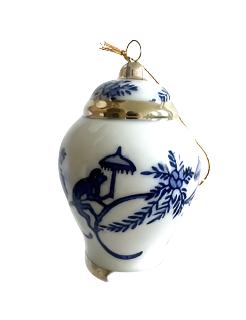 Porcelain Decoration: Monkey Ginger Jar Blue