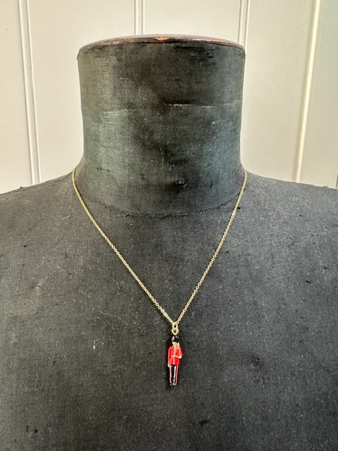 Necklace: King's Guard