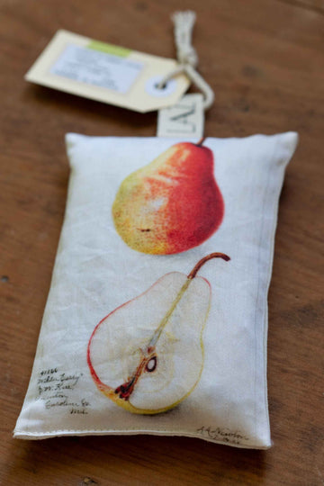 Orange & Clove Scented Sachet: Pyrus