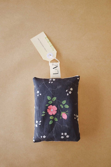 Lavender Scented Sachet: Rosa