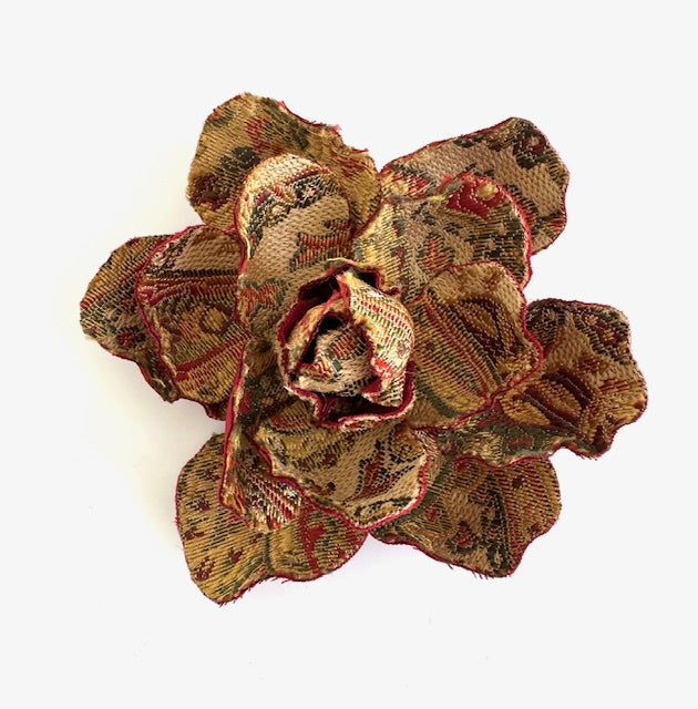 Jacquard Flower Brooch: Gold